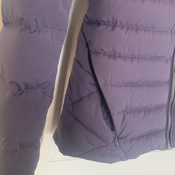 Lululemon Puff Jacket, Size 8 - Picture 12 of 15